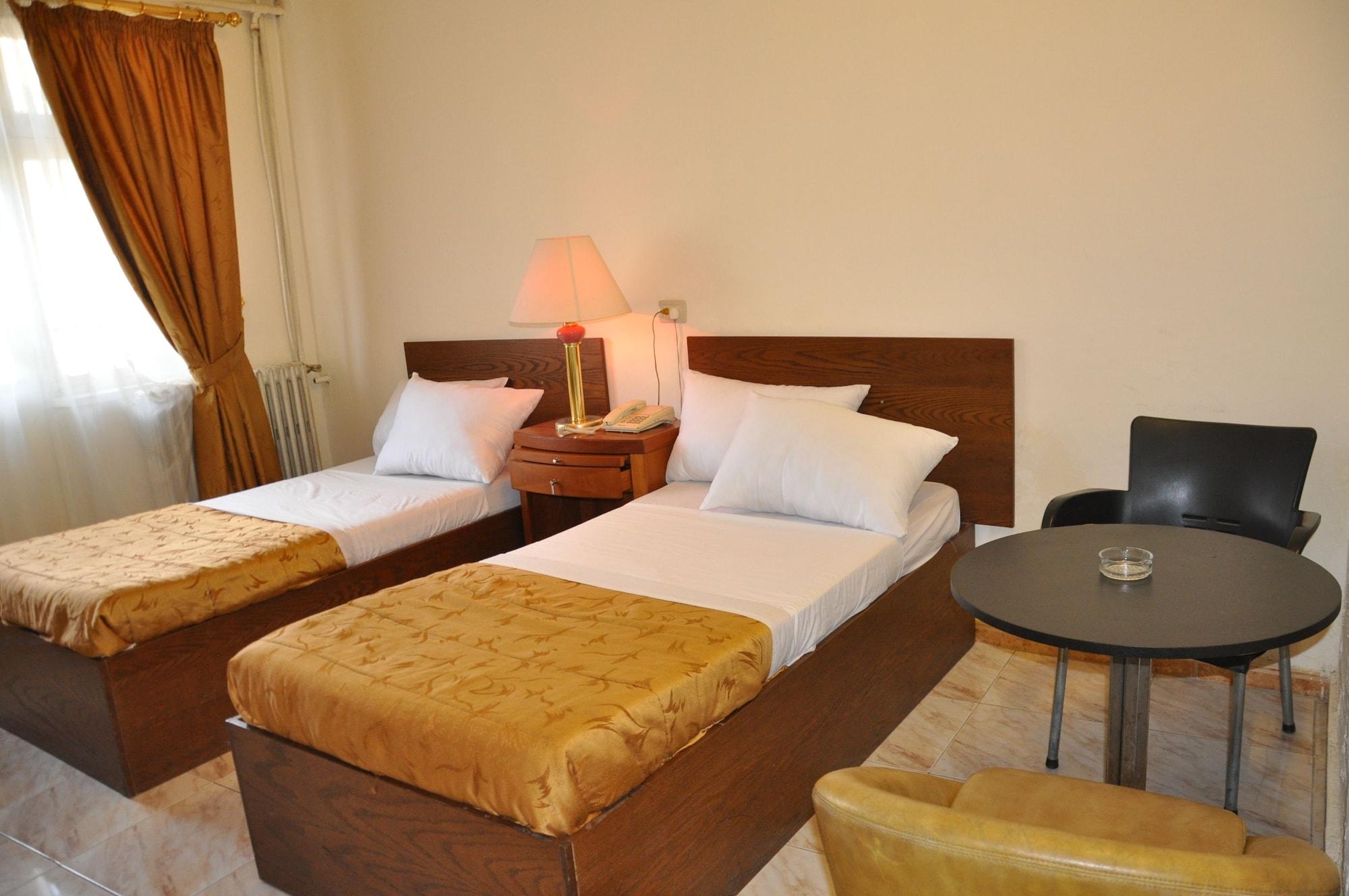 New Park Hotel Амман Екстер'єр фото